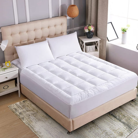 WhatsBedding machine-washable mattress pad simplifies cleaning and maintenance.