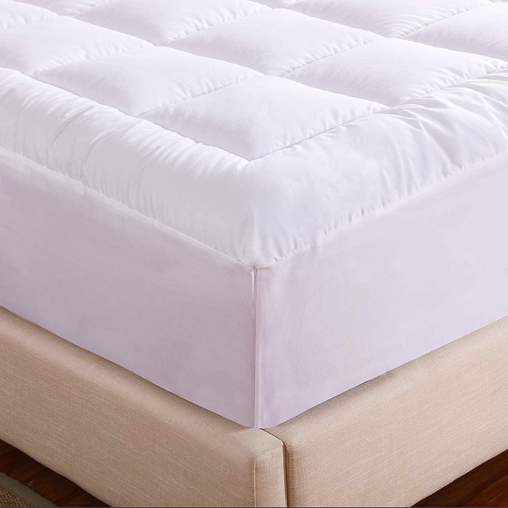 WhatsBedding Swiss cooling technology adapts to body temperature for comfortable sleep.
