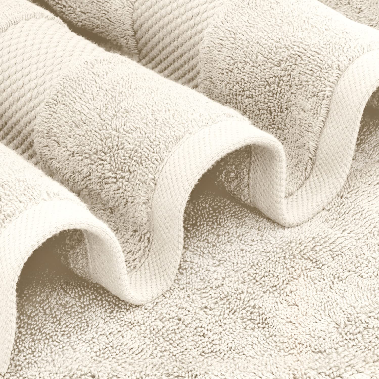 White Classic bath sheet with double-needle stitching for durable edges.