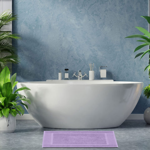 White Classic gift-ready bath mat set suitable for housewarmings.