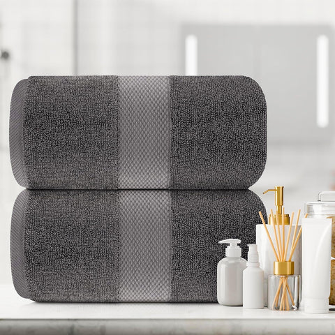 White Classic machine-washable bath sheet for easy care and upkeep.