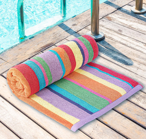 White Classic beach and pool towel, 60x30, versatile for many settings.