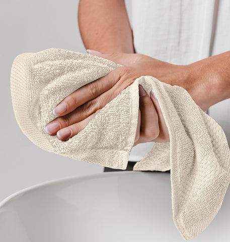 White Classic machine-washable washcloths designed for easy care.
