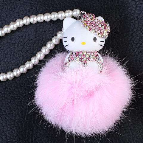 WIEEZN crystal cat rearview ornament sparkles and eases visual fatigue.