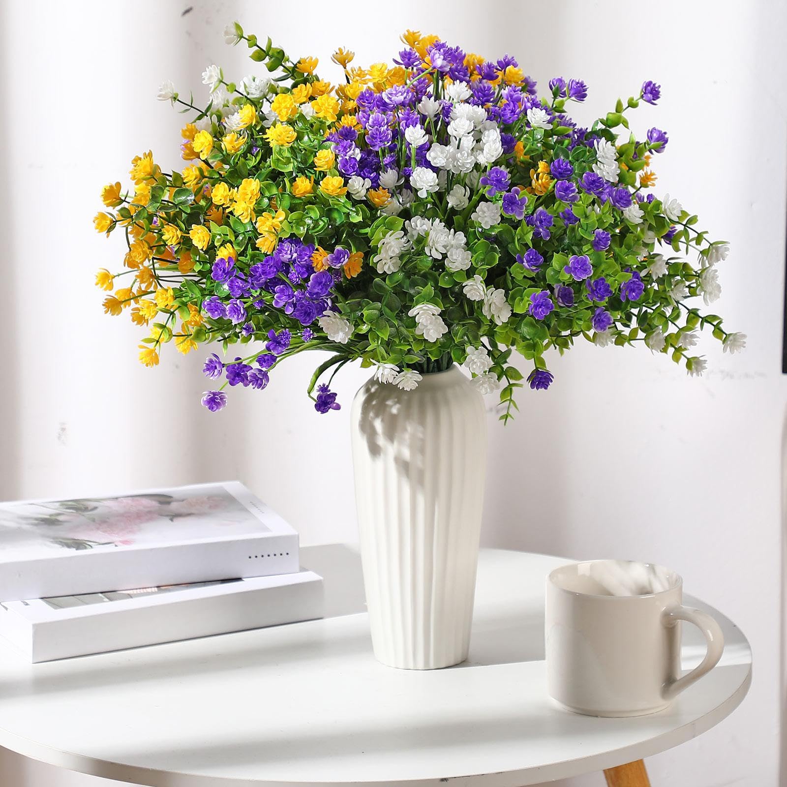WILLBOND DIY-friendly bouquets and wreaths from versatile artificial stems.