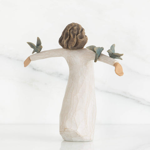Willow Tree Happiness comes in a gift-ready packaging for celebrations.