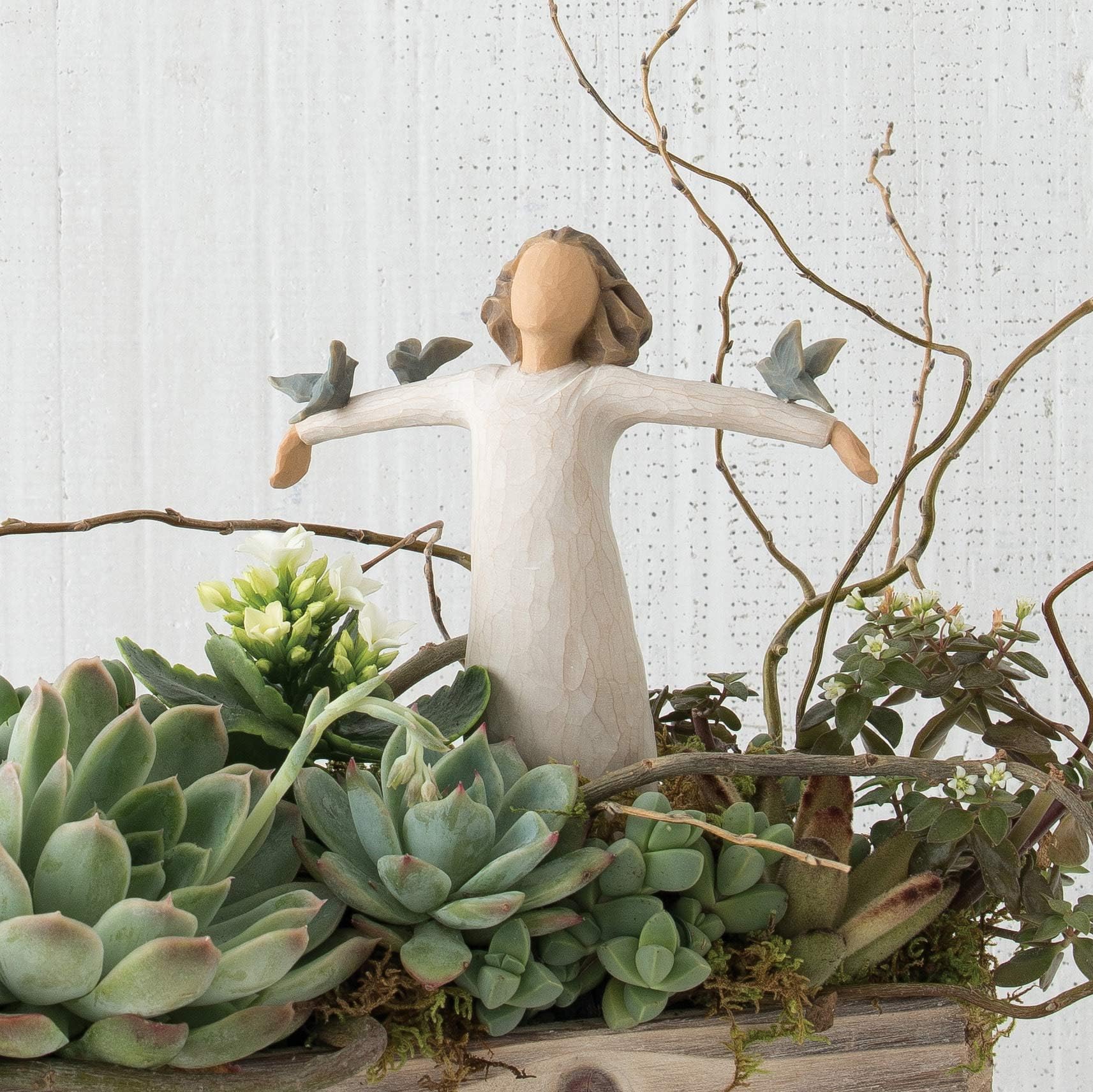 Willow Tree Happiness crafted from Susan Lordi carving, hand-painted finish.