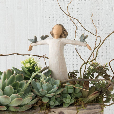 Willow Tree Happiness crafted from Susan Lordi carving, hand-painted finish.