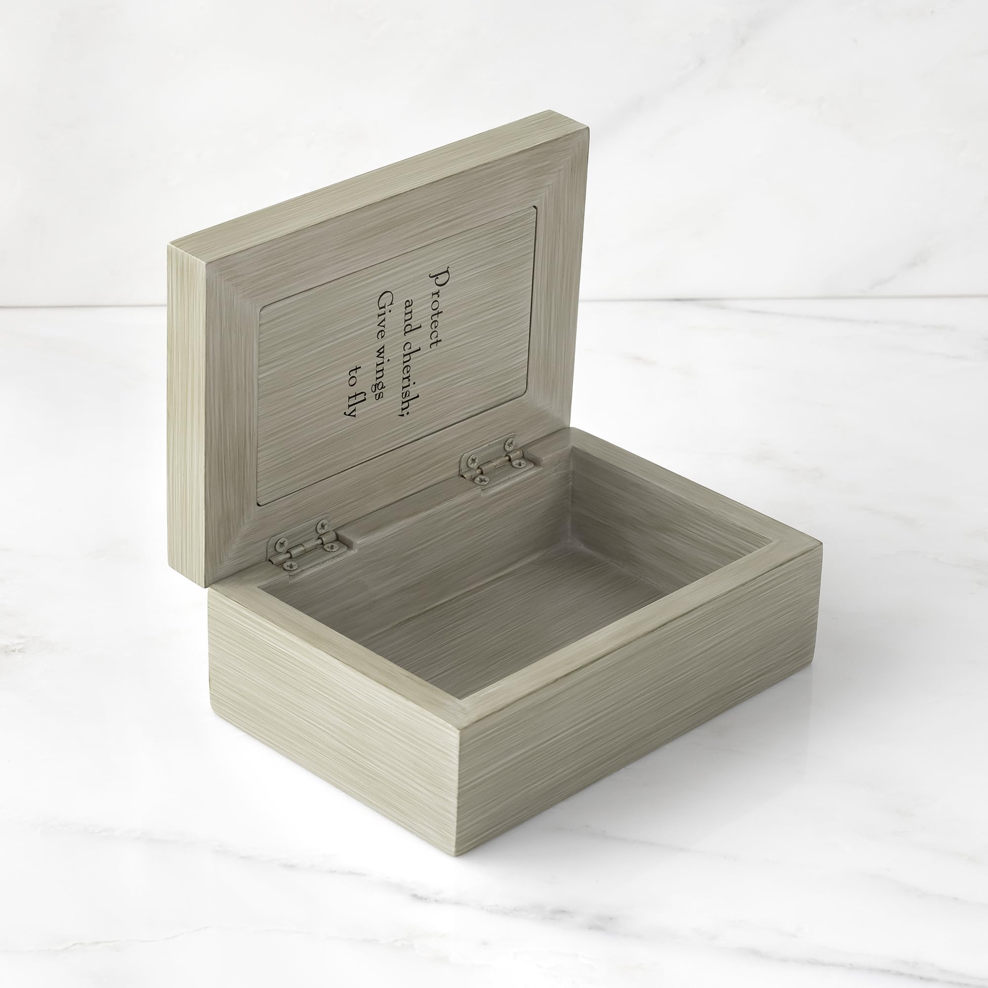 Inside lid, Willow Tree sentiment about protecting and cherishing family memories.