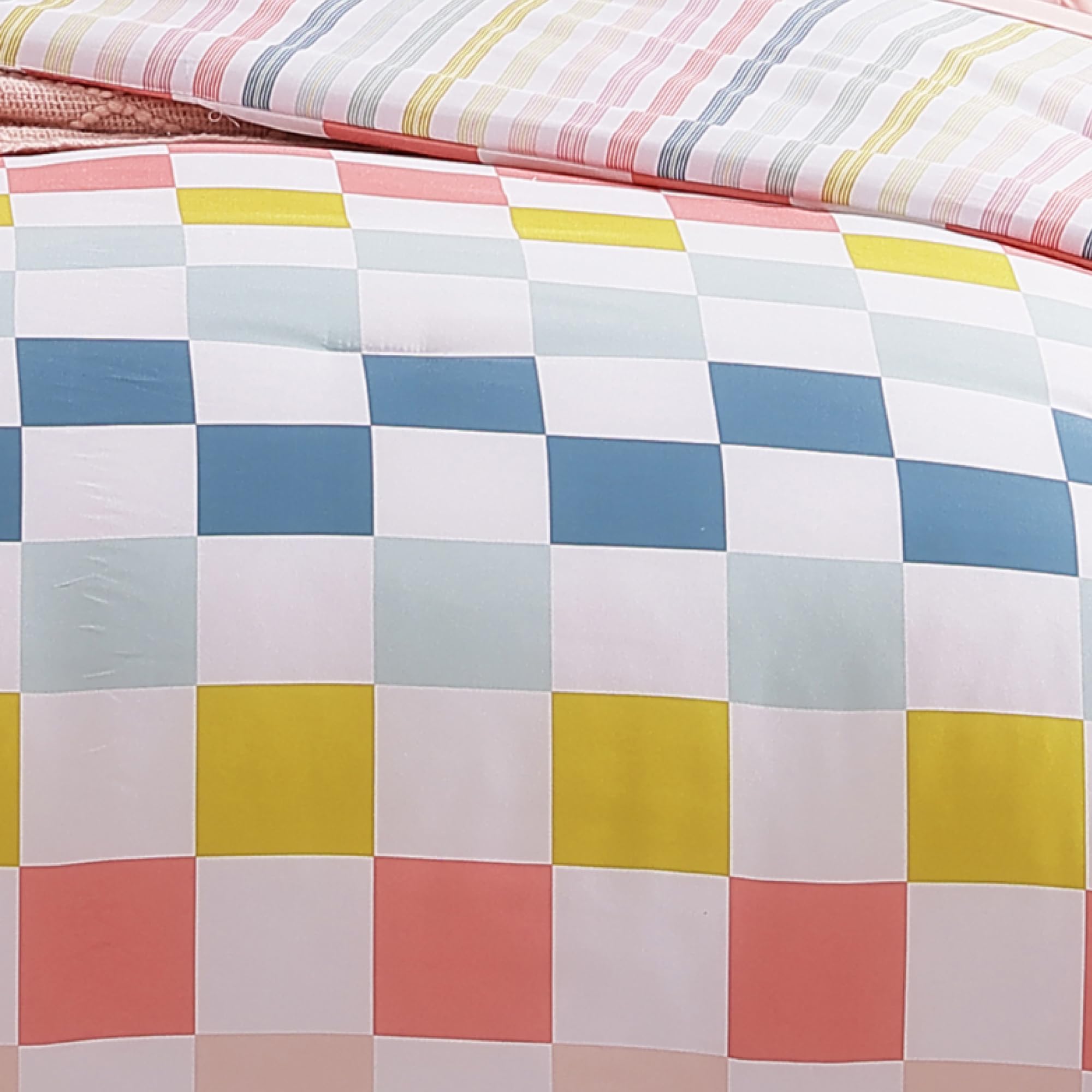 Wink Deer pillowcase and sham complete the coordinated look.