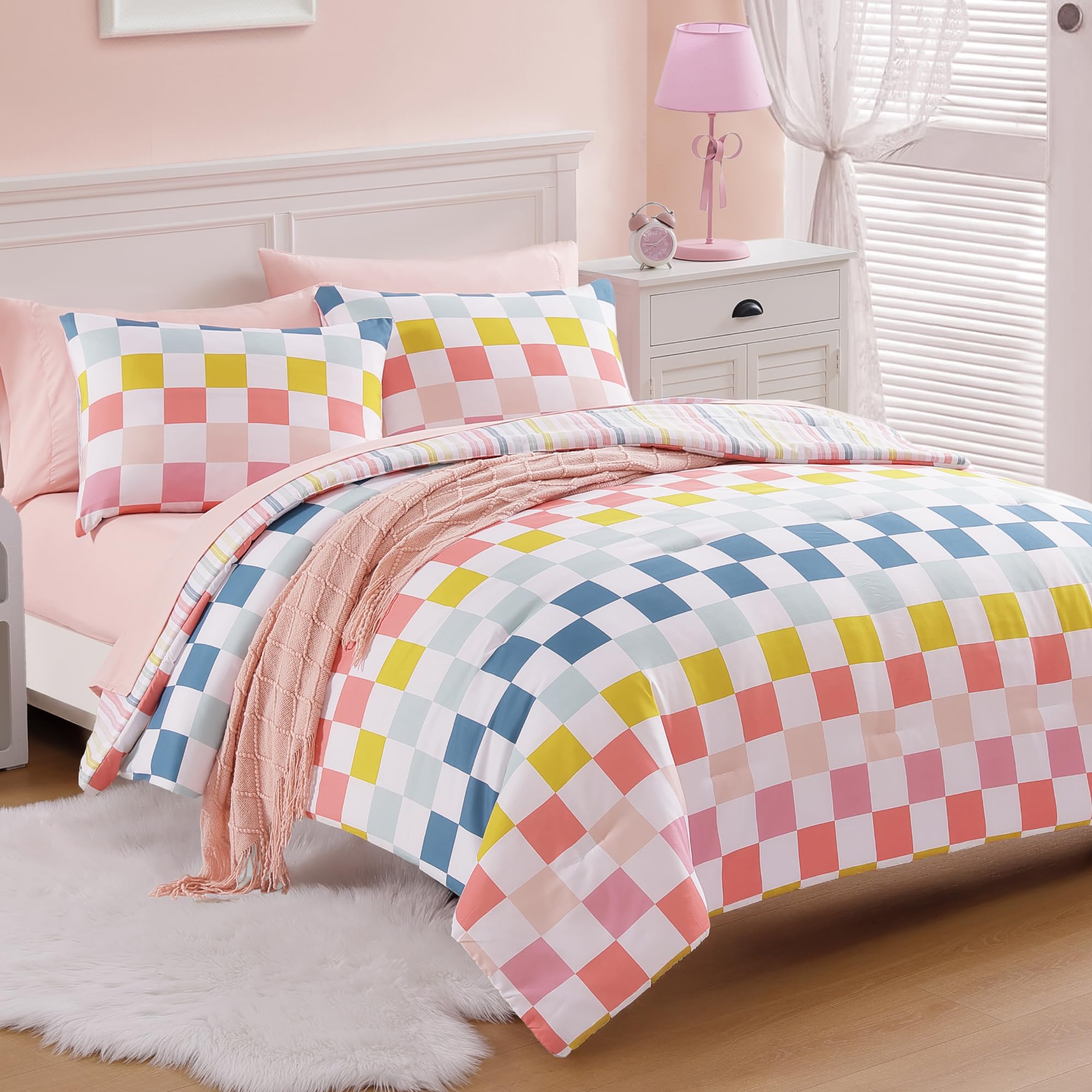 Wink Deer bed in a bag includes all five pieces for quick room updates.