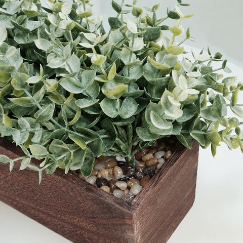 Winlyn faux greenery suits dining tables as elegant centerpieces.