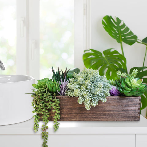 Winlyn flocked hops detail adds natural texture to decor.