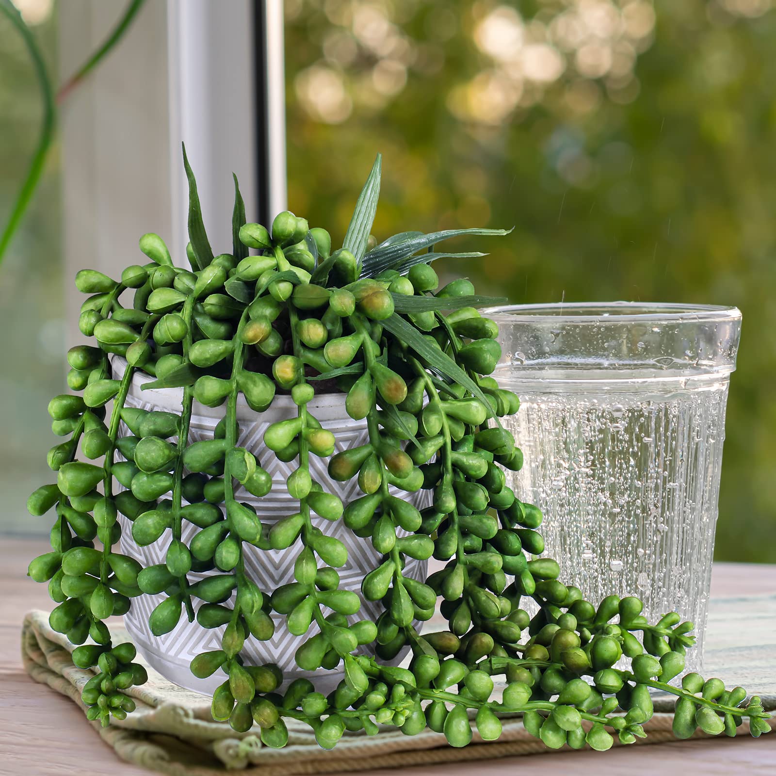 Winlyn indoor-outdoor greenery decor suitable for indoor or sheltered outdoor spaces
