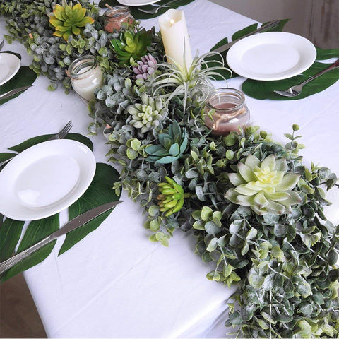 Winlyn wedding arch decoration adds natural greenery to the scene.