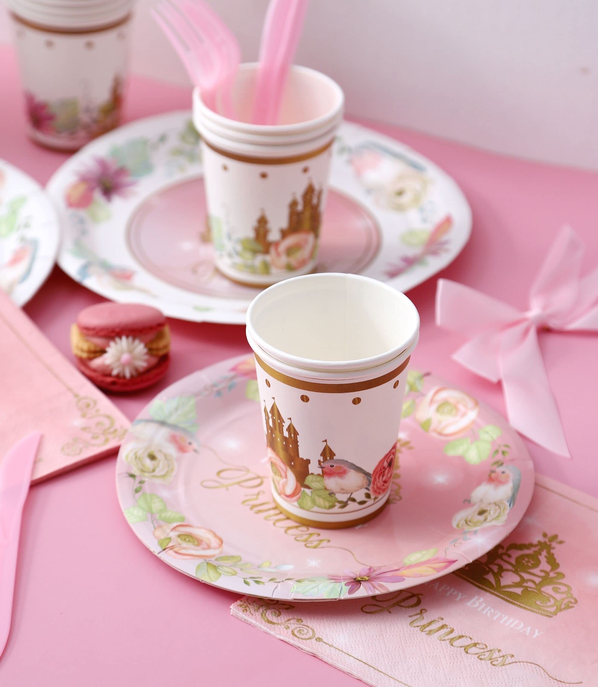 Winoo Design princess tablecloth protects surfaces with regal styling