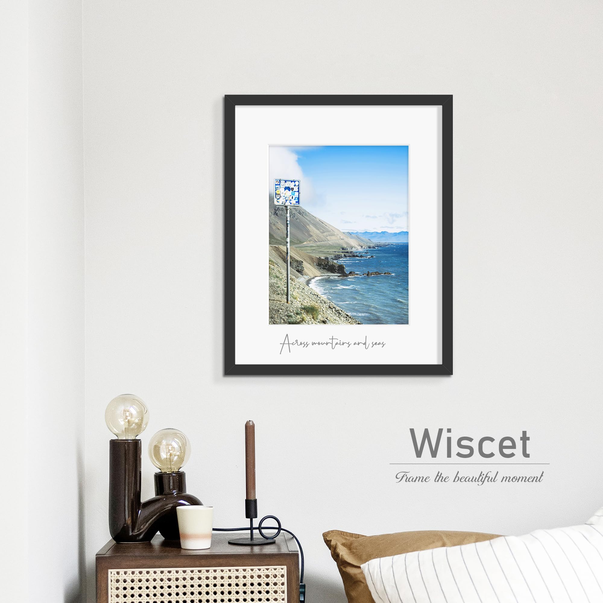 Wiscet clear plexiglass front protecting photos from dust