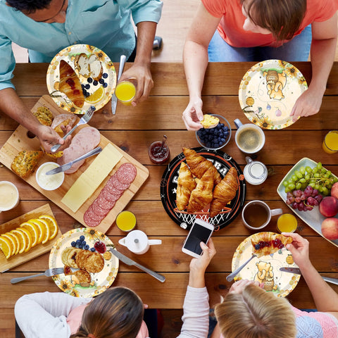 WISSLERMER bear party background decor enhances photo-worthy moments