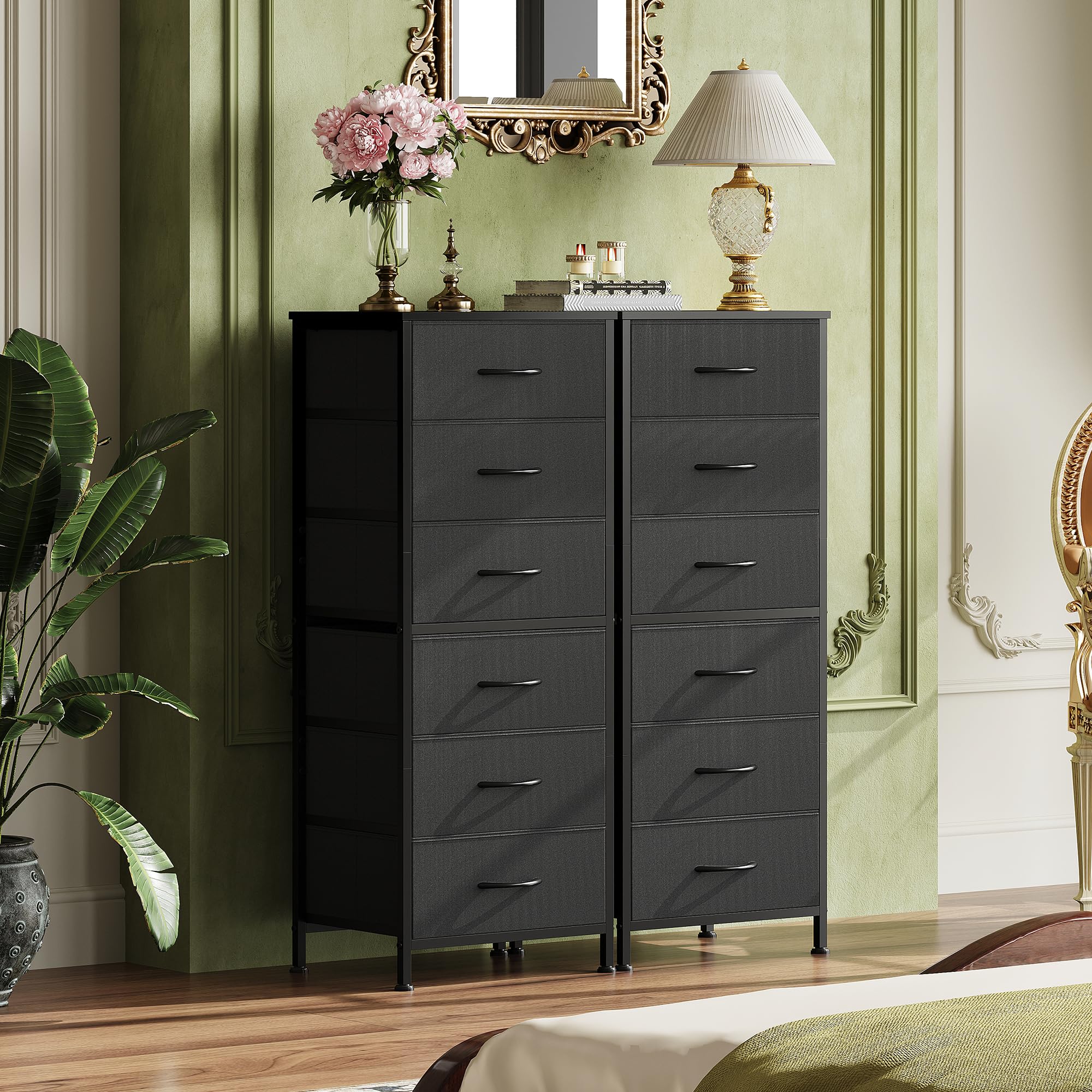 WLIVE six-drawer fabric dresser helps tidy clothing and daily items.
