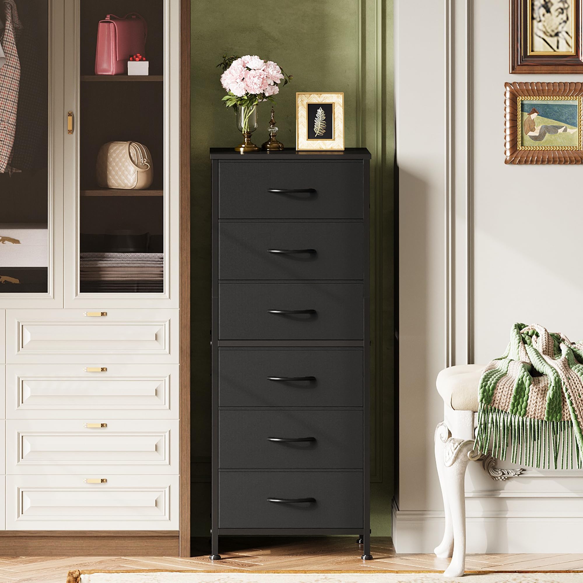 WLIVE fabric drawers offer smooth, easy access and organization.