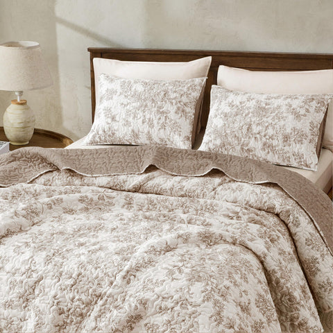 Wonderful Spring Fresh Quilt two shams included for a coordinated look
