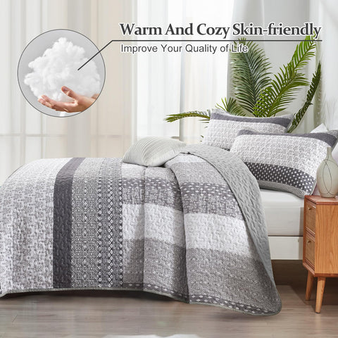 WONGS BEDDING all-season quilt weight demonstrates lightweight warmth for spring through winter.