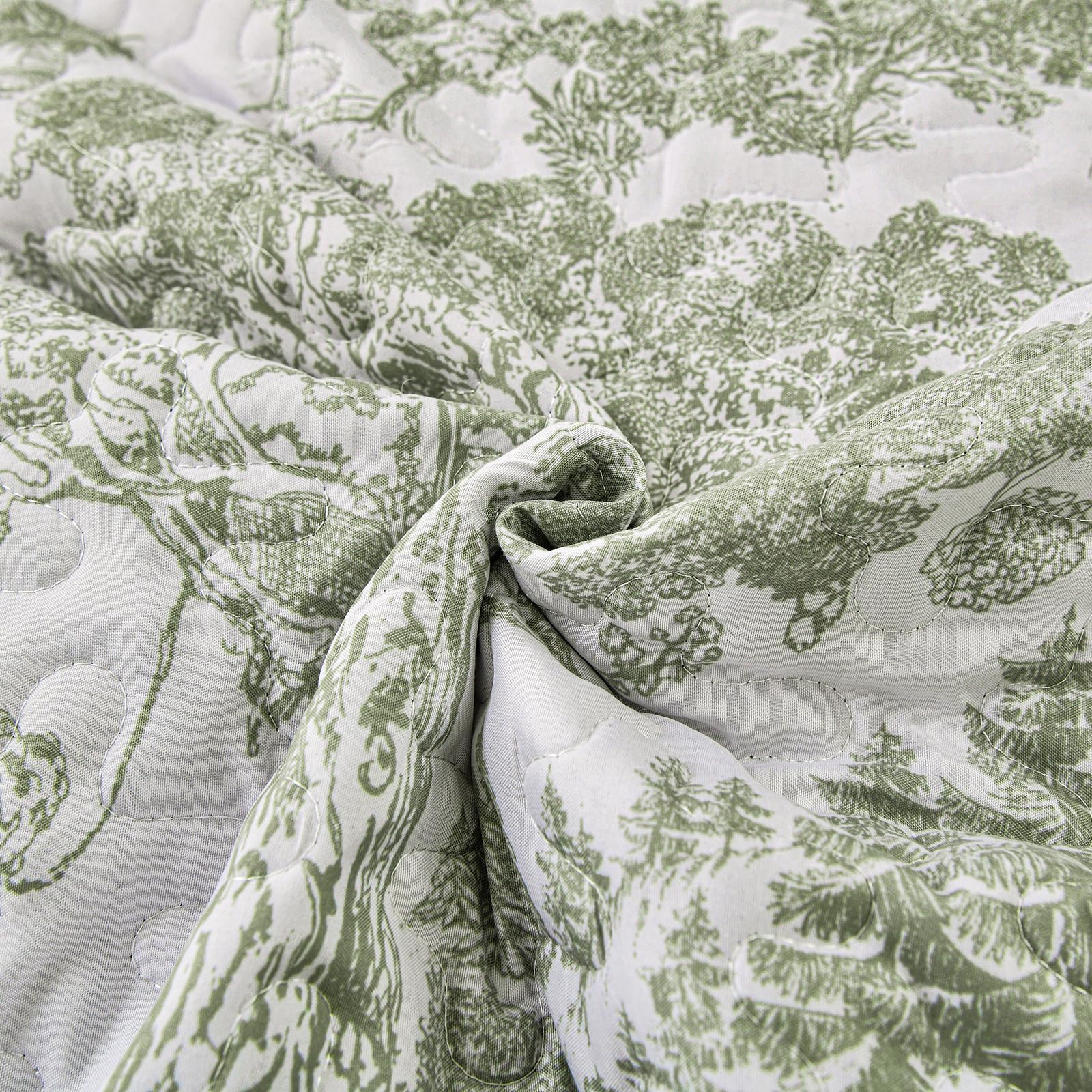 WONGS BEDDING durable stitching maintains a neat quilt look over time.