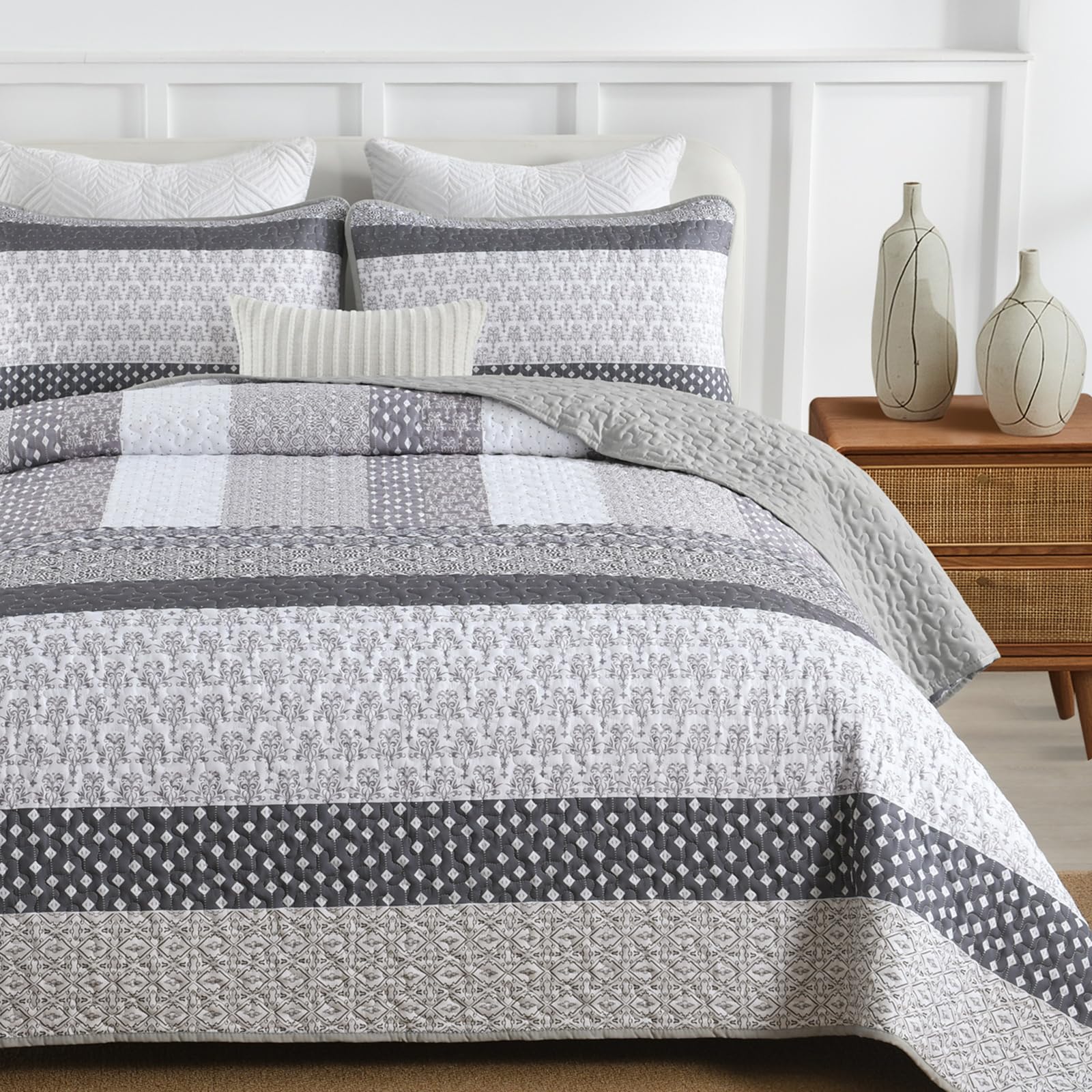 WONGS BEDDING easy-care machine-wash label implies quick refresh between uses.