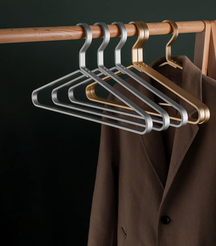 Wonqexz clothing support hanger ideal for shirts and dresses