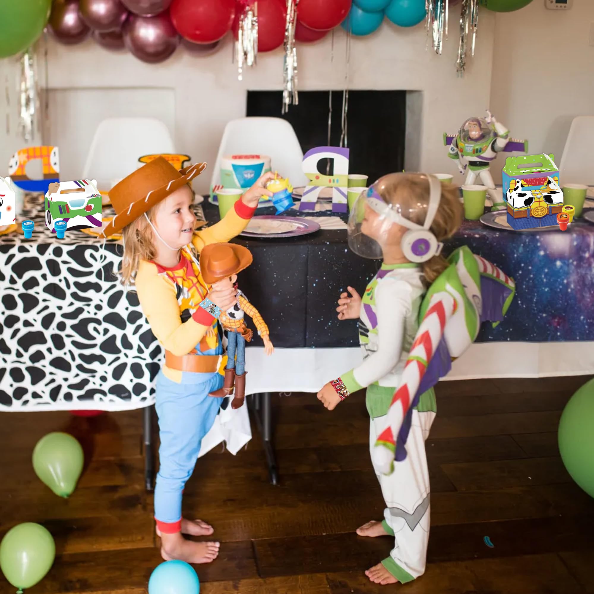 WOOACME cartoon paper treat boxes, sturdy boxes for prizes.