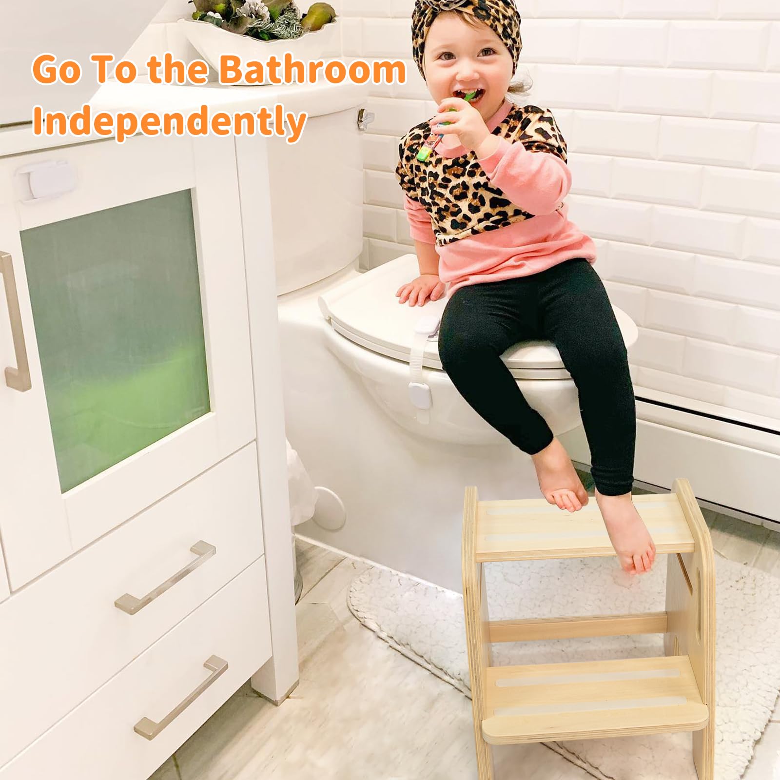 WOOD CITY Step Stool dual-height close-up illustrates adjustable steps for growing kids.