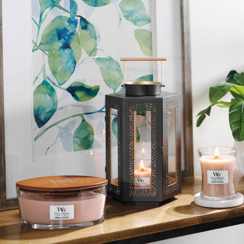 WoodWick Ellipse Vanilla & Sea Salt creates cozy fireside vibes.