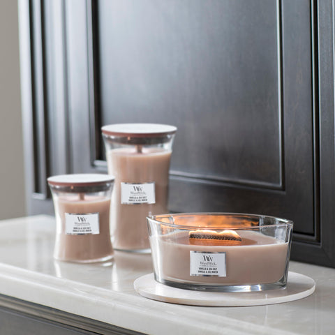 WoodWick Ellipse candle delivers up to 50 hours of burn time.