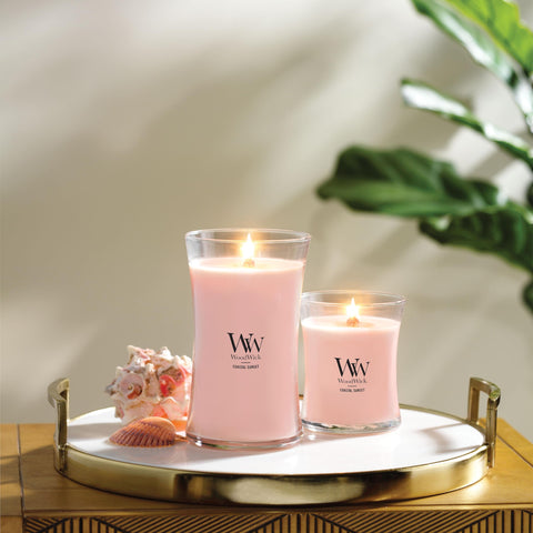 WoodWick Pluswick crackling wick close-up adds cozy ambience.