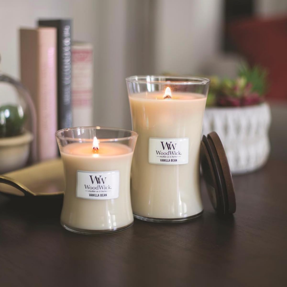 WoodWick Vanilla Bean room ambiance ideal for relaxing evenings