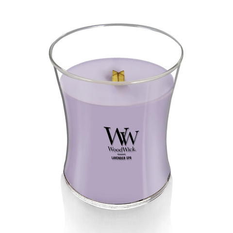 WoodWick wooden-wick crackles to create cozy ambient firelight.