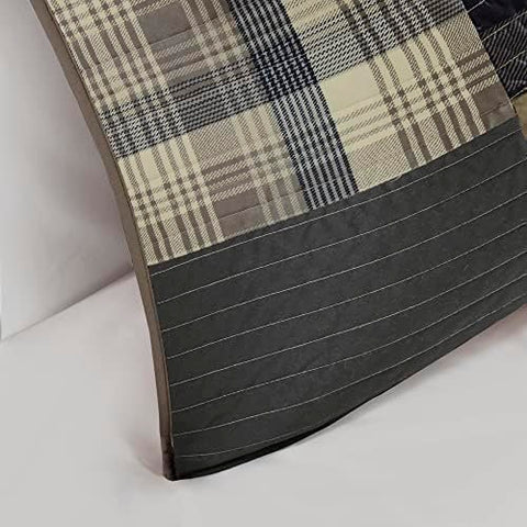 Woolrich Winter Hills coverage 92x96 quilt dimension for oversized queen.