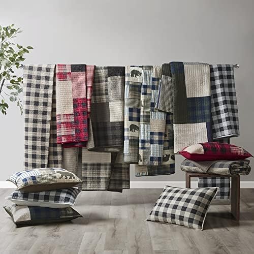 Woolrich Winter Hills packaging and brand labeling in product photo.