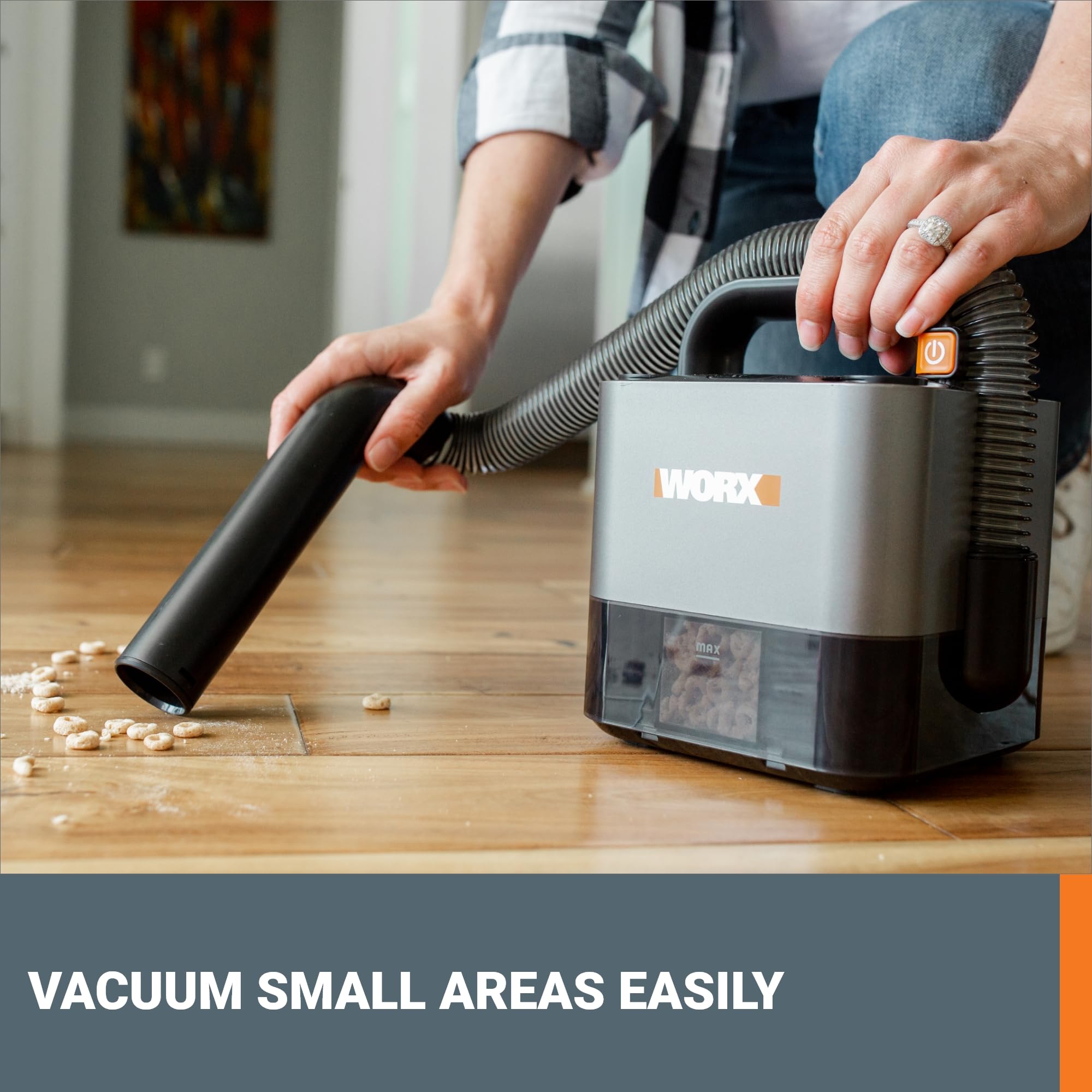 WORX WX030L easy-empty tank for simple maintenance and quick reuse.