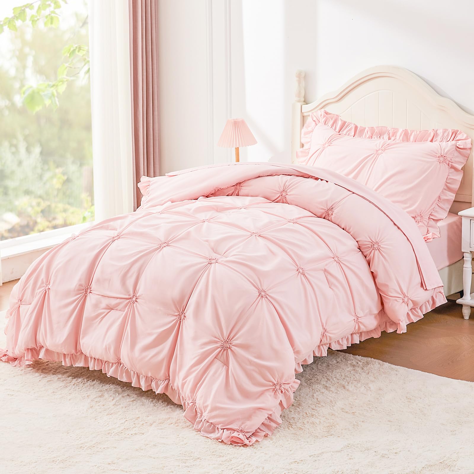 Wowelife twin comforter set for girls with pink ruffles adds playful coziness.