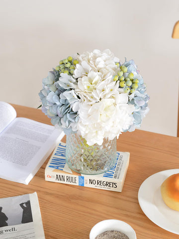 Wracra centerpiece ideal for weddings and events with lasting charm