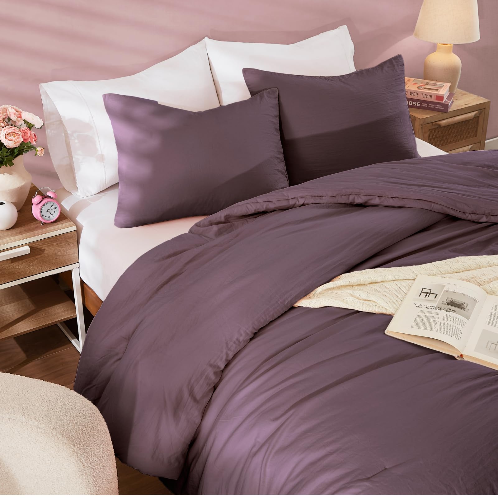 Queen size WRENSONGE bedroom setup with cohesive look.