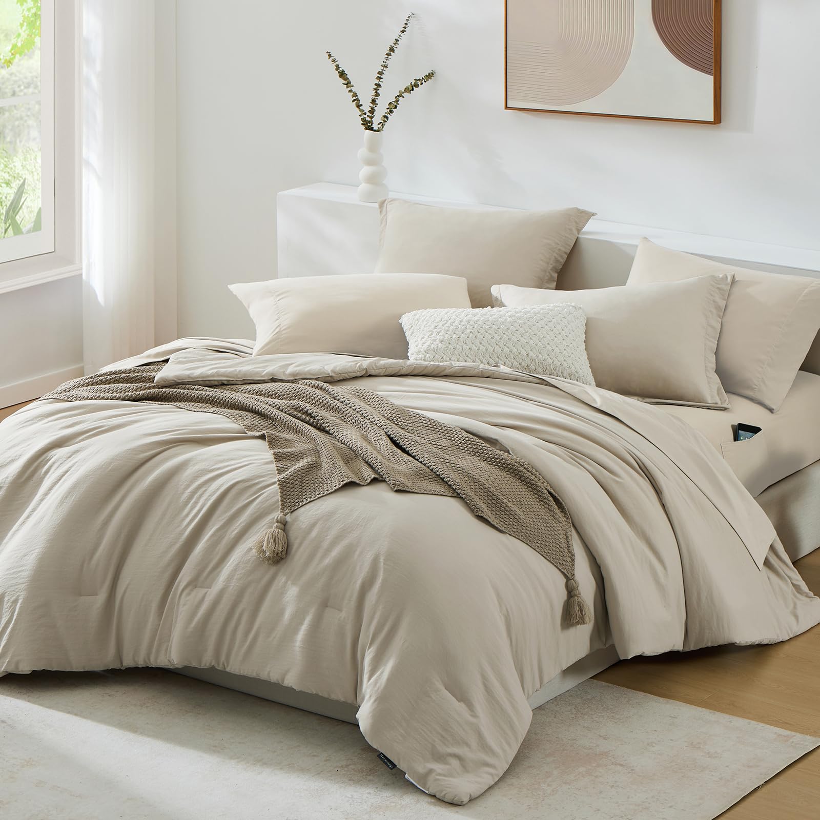 WRENSONGE queen fitted sheet with pocket offers convenient storage and secure fit