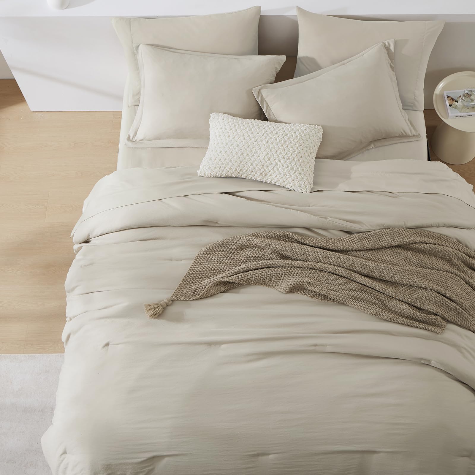 WRENSONGE queen flat sheet provides generous size for smooth layering and durable comfort