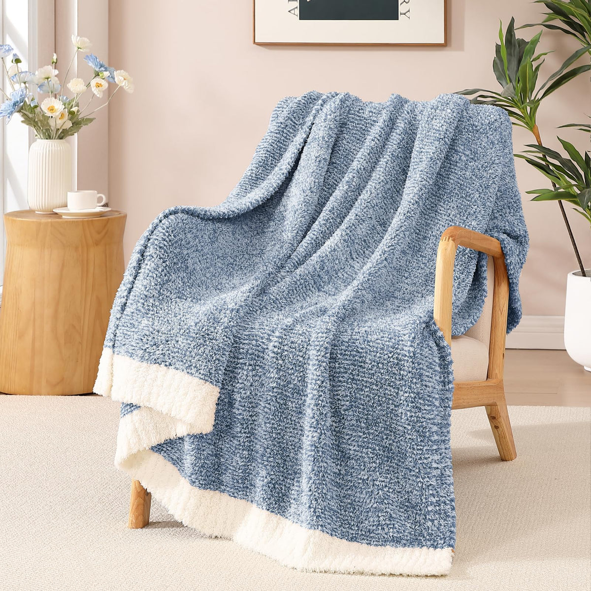 WRENSONGE throw blanket blue close-up, soft microfiber warmth for cozy evenings.