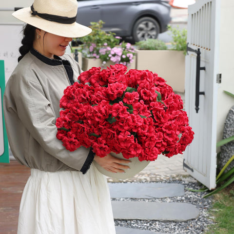 WTSFIDH long-lasting color red artificial flowers ready for months.