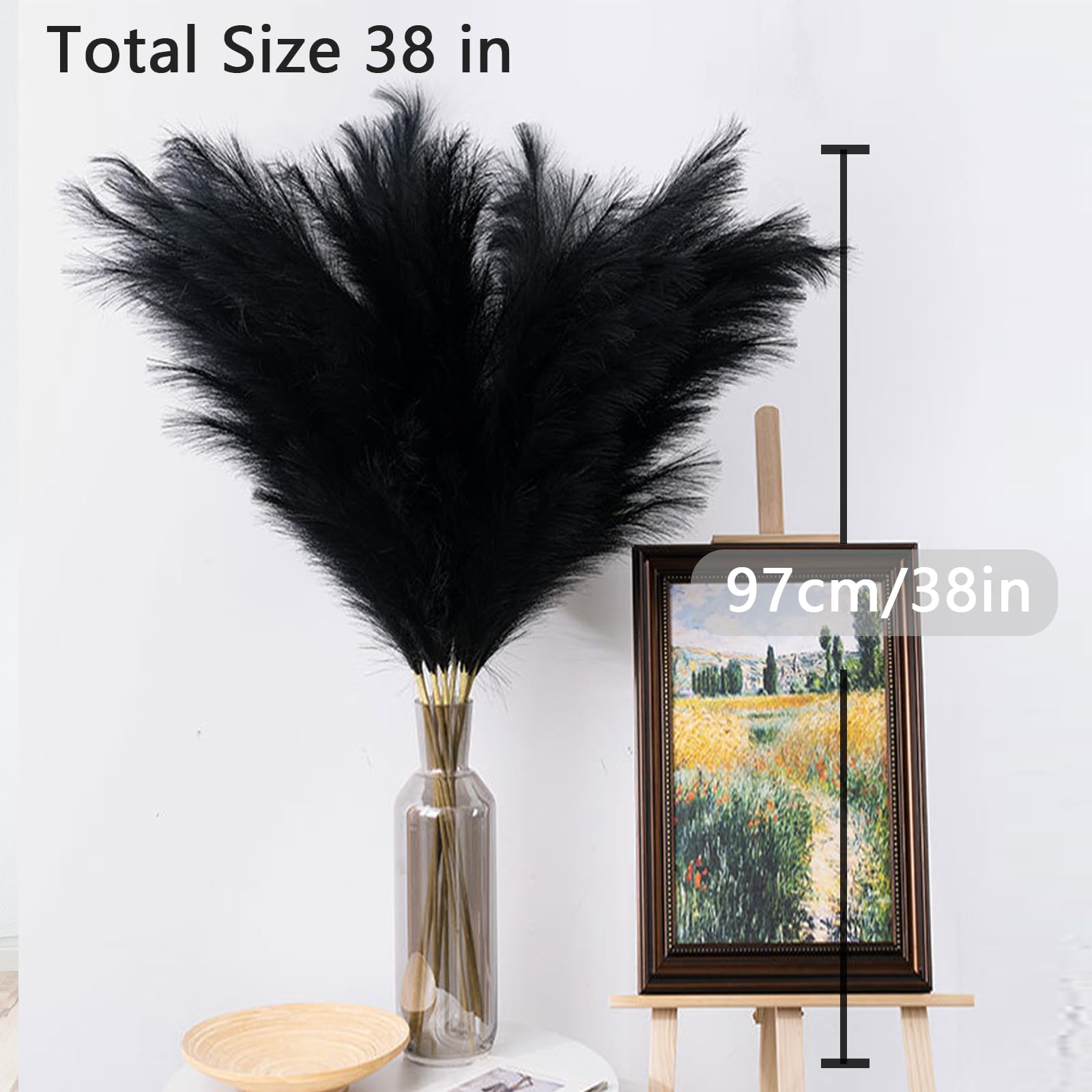 Wttisel pampas grass in vase display enhances focal points with minimal upkeep
