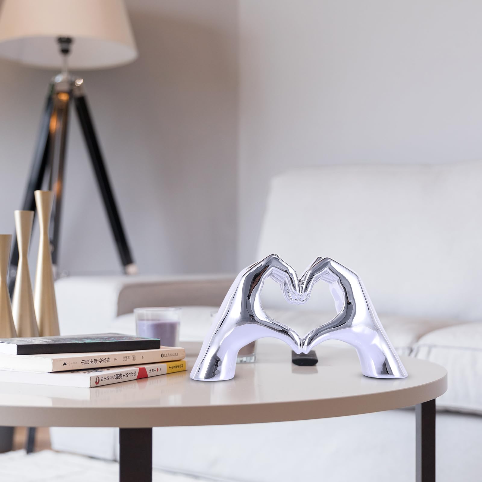 WUBIANJIE Silver Heart Hands Sculpture bedside decor creates a romantic bedroom touch