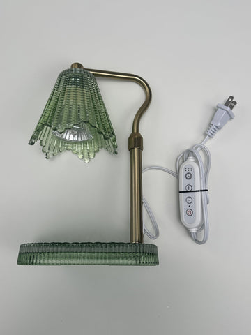 WYghyronic Candle Warmer Lamp makes a thoughtful gift for housewarmings and holidays