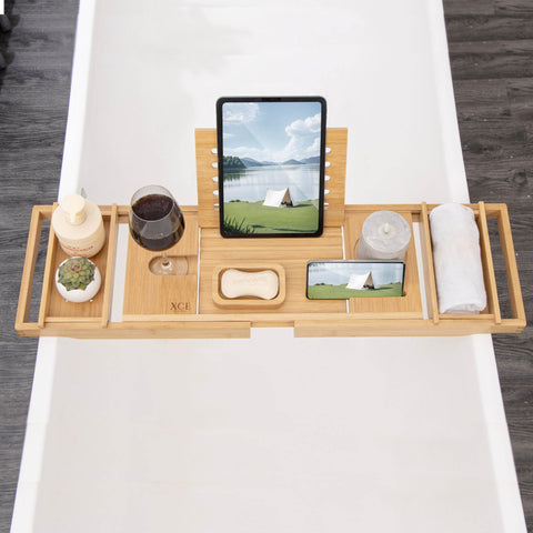 XcE Bamboo Bathtub Caddy anti-slip pads prevent slipping and scratches.
